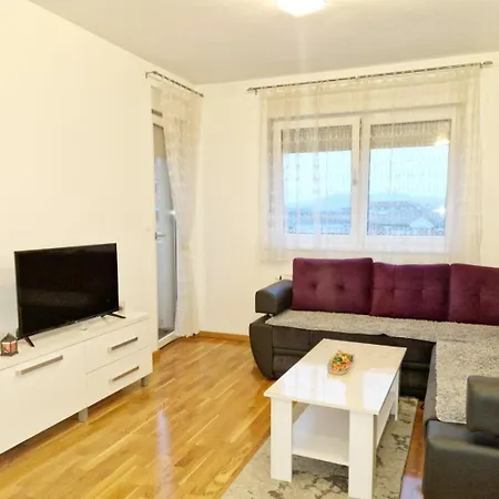 Apartment Stan Na Dan,